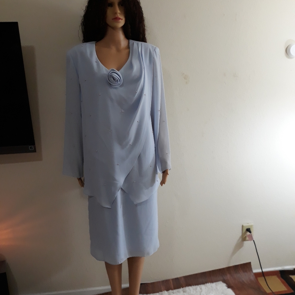 PATRA DRESS - Picture 2 of 13